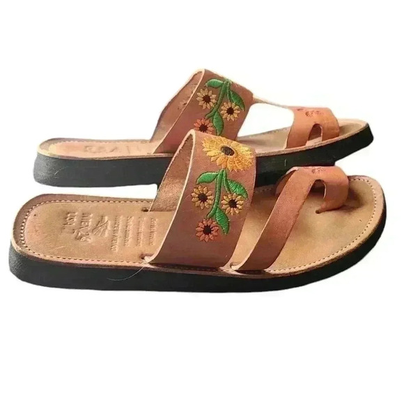 Sunflower Mexican Embroidered Sandals - Picture 3 of 5